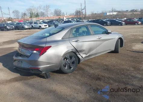 2022 Hyundai Elantra Hybrid Blue z USA, uszkodzony, nr VIN KMHLM4AJ3NU023817